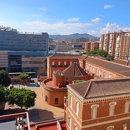 Habitacion Privada Centro Malaga Cerca Tren Maria Zambrano Y Playa Muy Buena Conexion Wifi Экстерьер фото