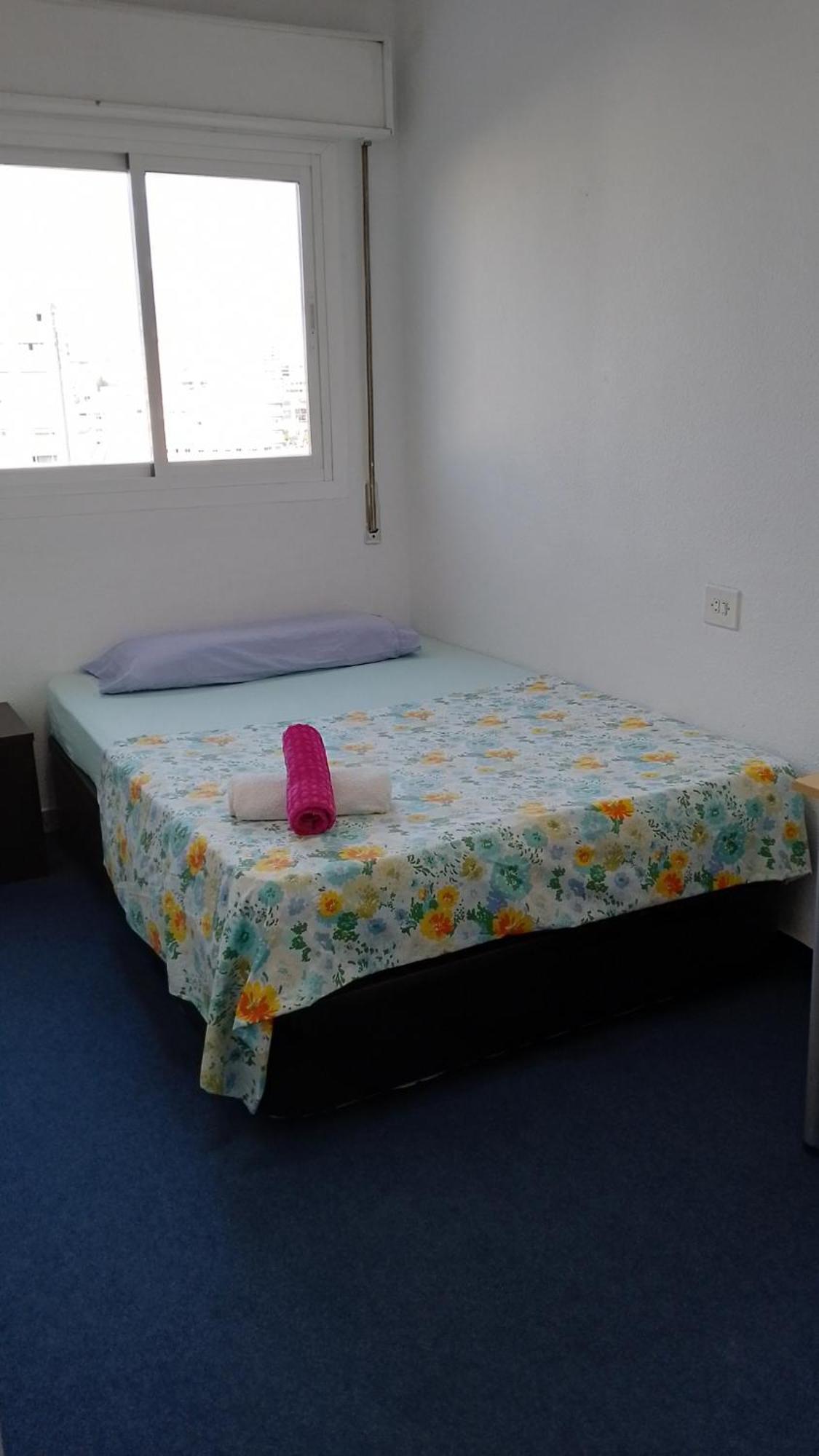Habitacion Privada Centro Malaga Cerca Tren Maria Zambrano Y Playa Muy Buena Conexion Wifi Экстерьер фото